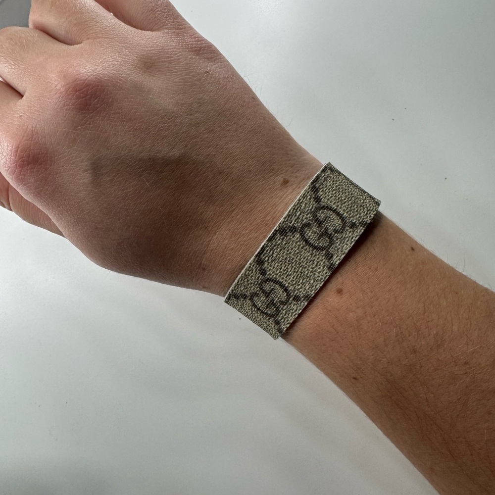 Gucci Beige and Black Logo Wristband